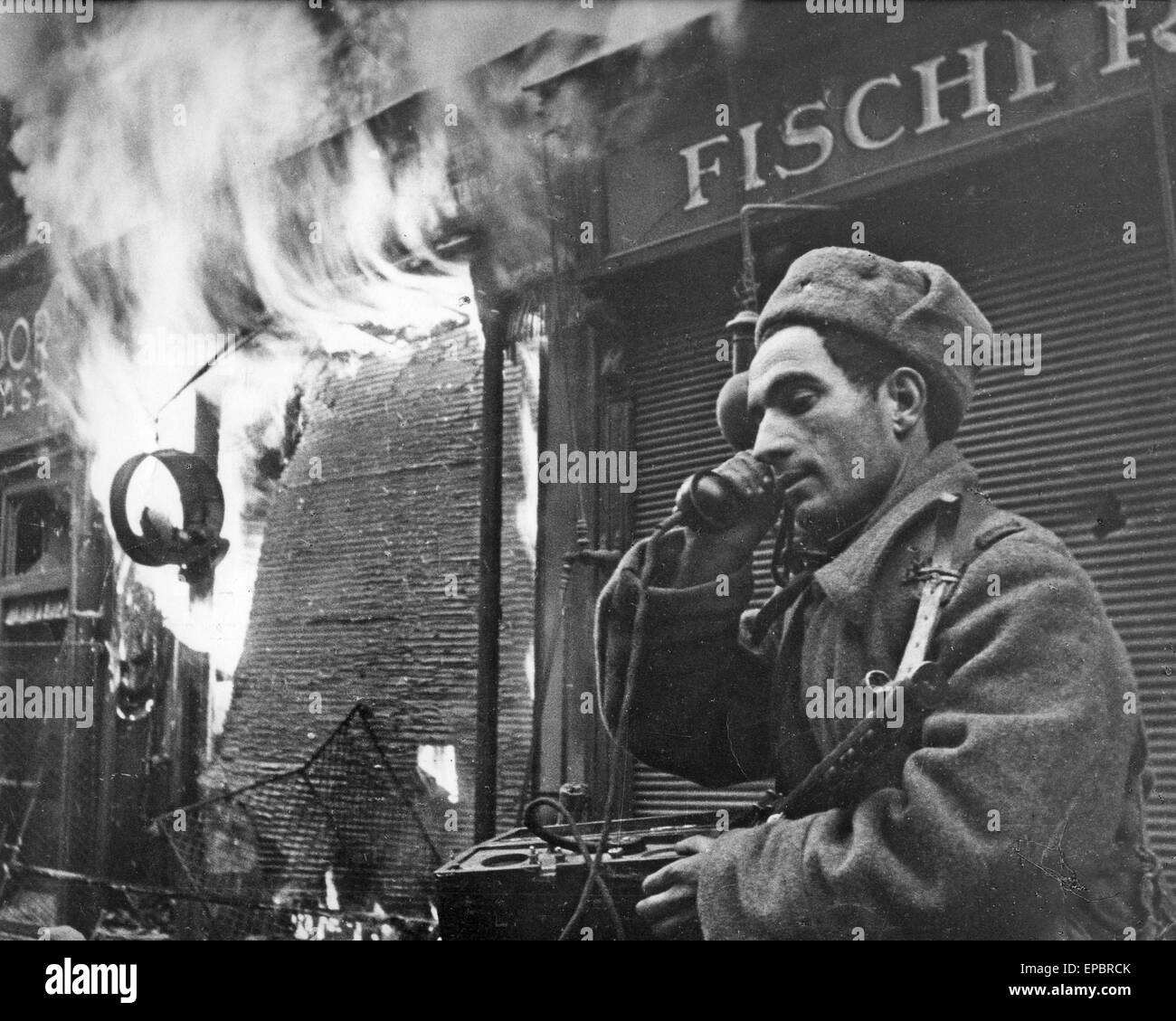 Rote Armee FUNKER in eine österreichische Stadt in 1944.Photo SIB Stockfoto