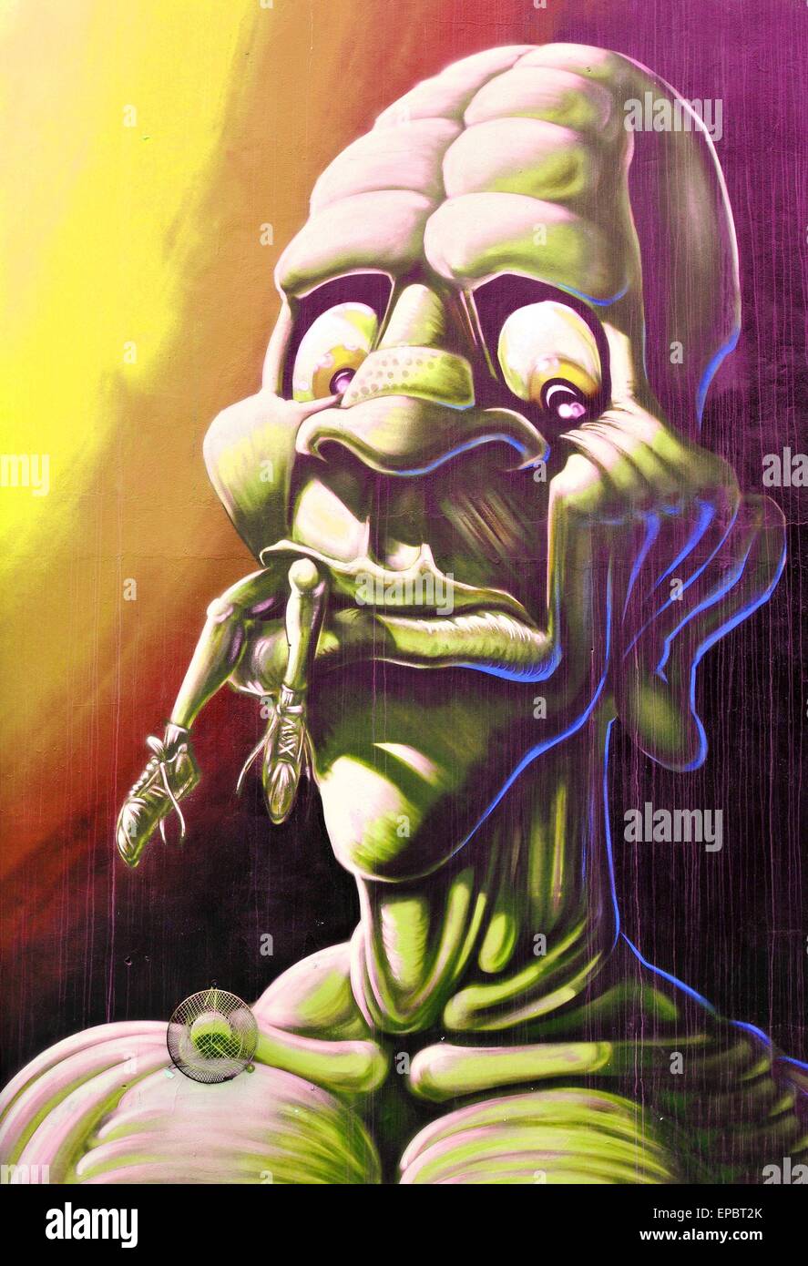 NOTTINGHAM, UK - 1. April 2015: Detail des abstrakten Graffiti Streetart Darstellung eine Monster in Nottingham East Midlands, England Stockfoto