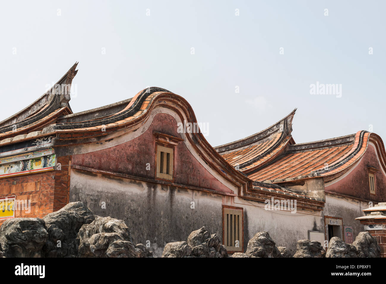 Dach mit der taiwanesischen klassisch in der Folk-Kultur-Dorf; Kinmen Island, Taiwan Stockfoto