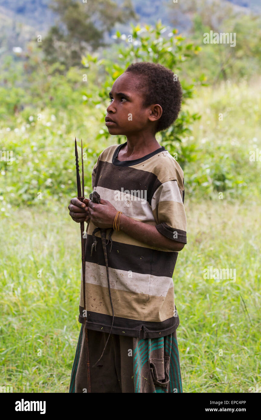 Dani Boy, Baliem Tal, Hochland von West-Neuguinea, Papua, Indonesien Stockfoto