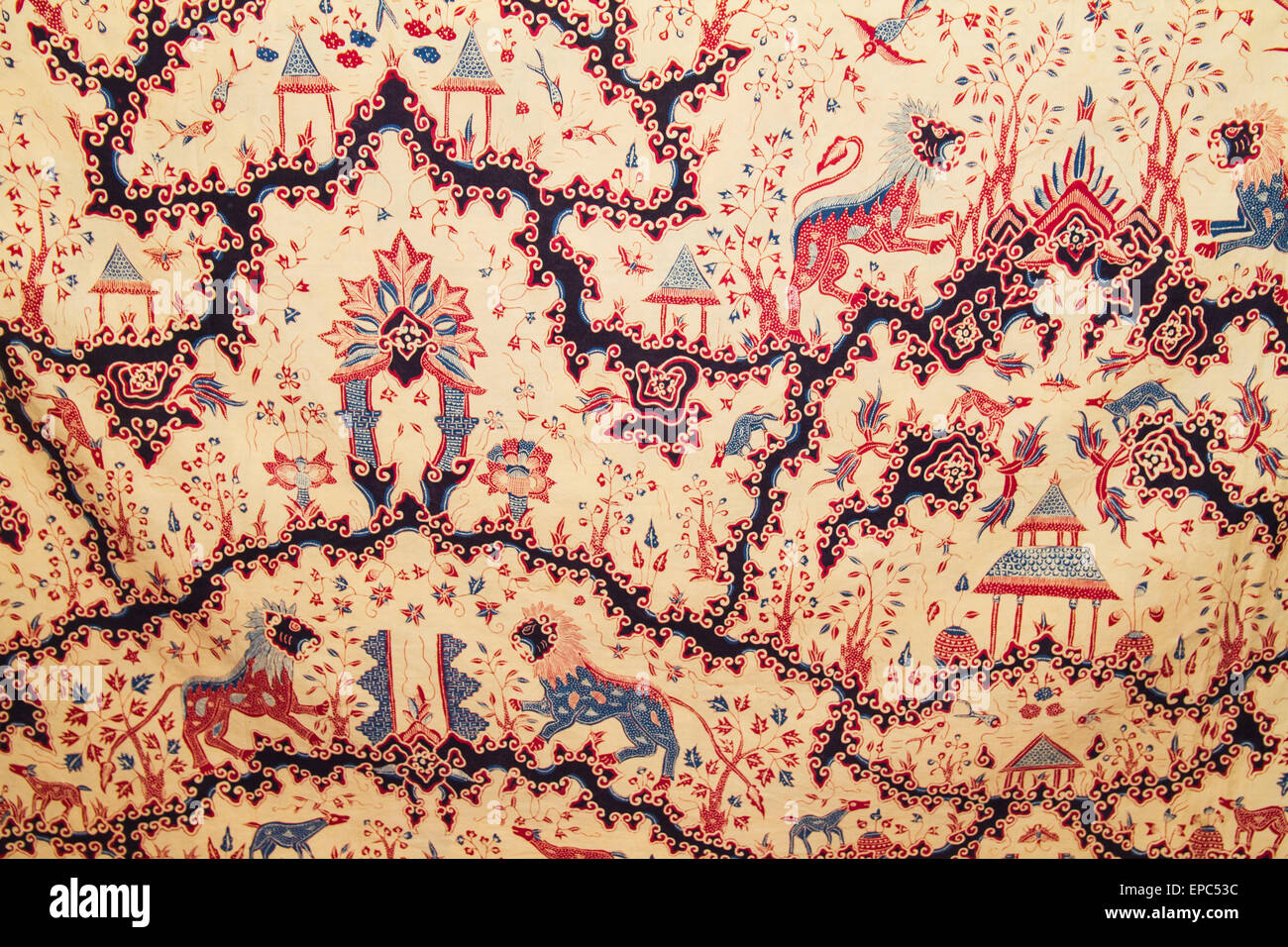 Batik Stoff auf dem Display an der Danar Hadi Batik Museum, Surakarta (Solo), Java, Indonesien Stockfoto