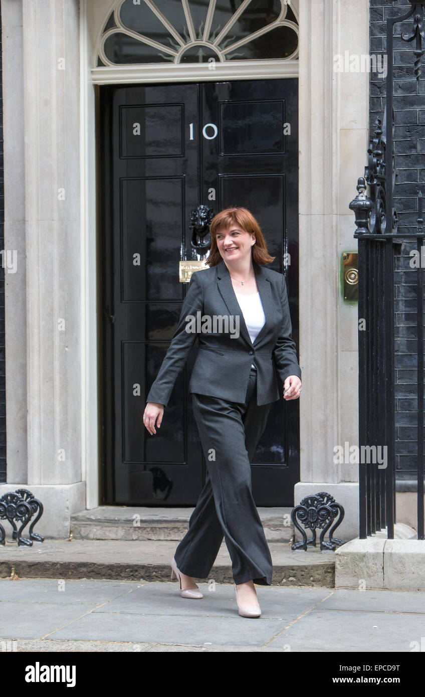 Nicky Morgan, Staatssekretär für Bildung, an Nummer 10 Downing Street für eine Kabinettssitzung Stockfoto