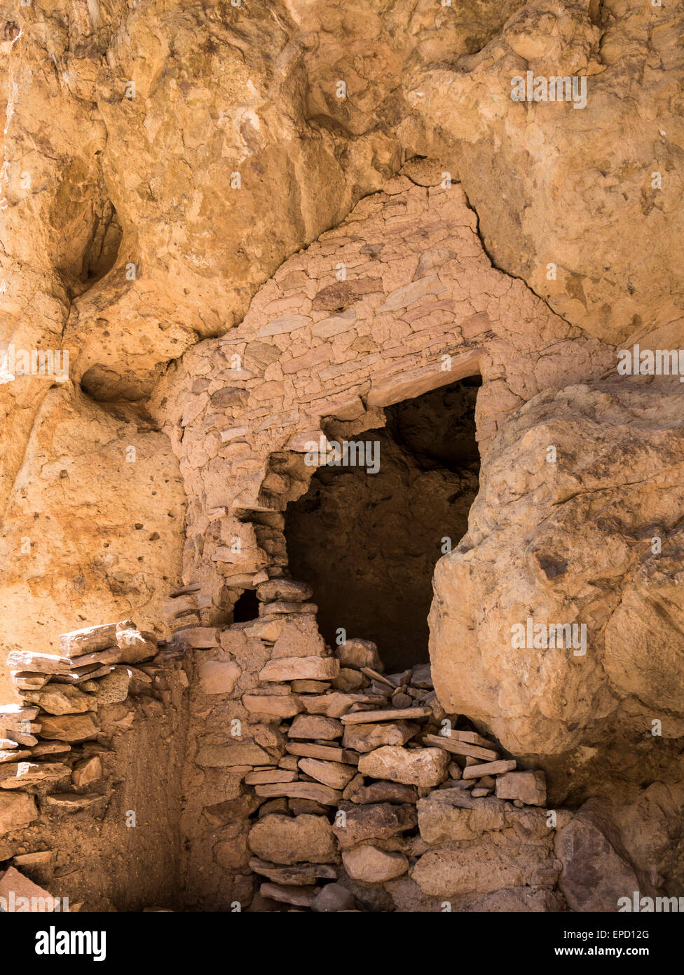 Rogers Canyon Salado indische Klippenwohnungen, Superstition Wilderness Area, Arizona. Stockfoto