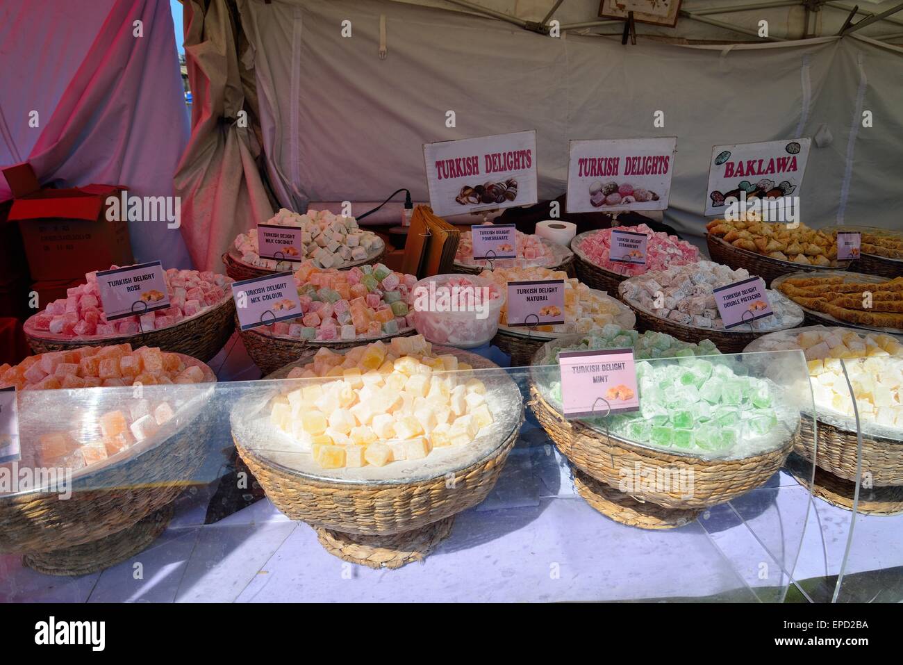 verschiedenen Geschmacksrichtungen von türkischem Honig auf einen Stand auf dem Whitehaven Haus und Garten Festival 16. Mai 2015 Stockfoto