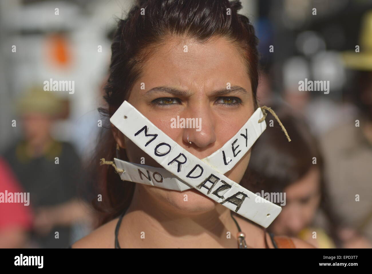geknebelt-frau-stockfotos-und-bilder-kaufen-alamy