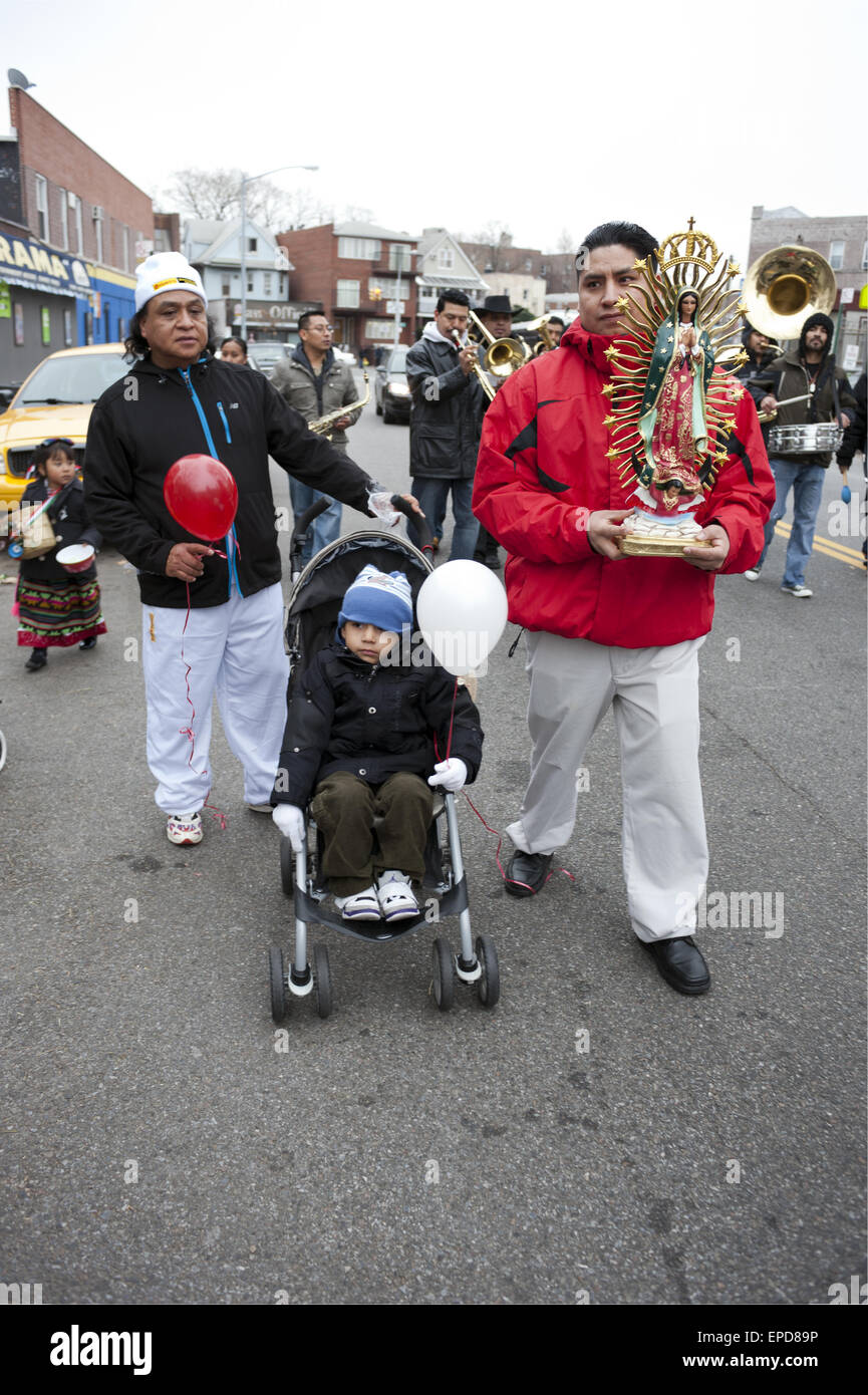 Fest der Jungfrau von Guadalupe, der Gönner Heiliges von Mexiko, Borough Park, Brooklyn, 2012. Stockfoto