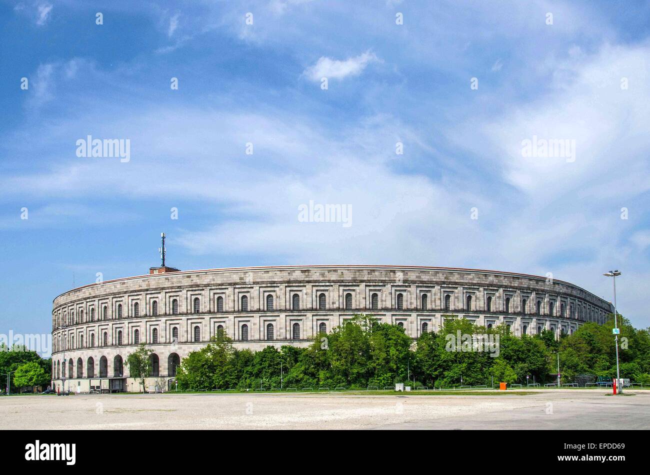 Größenwahn - Reichs Party Congress Hall wurde entwickelt, um doppelt so groß wie das Kolosseum in Rom zu sein. Stockfoto