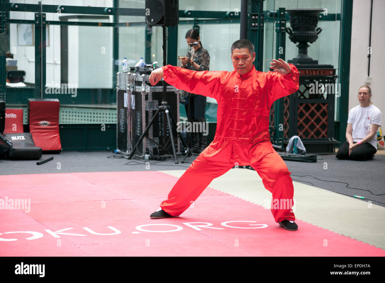 16. Mai 2015 - FestivalAsia im Tabak Docks, London - Tai Ji Circle Ltd Schaufenster des Chen Taijiquan Stockfoto