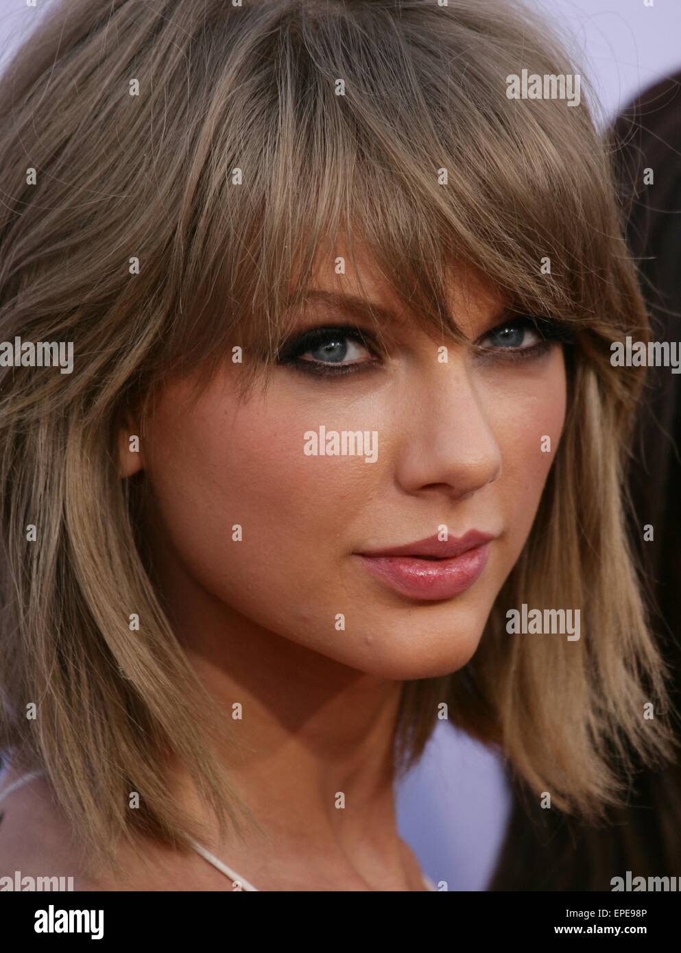 Las Vegas, Nevada, USA. 17. Mai 2015. Taylor Swift im Ankunftsbereich für 2015 Billboard Music Awards, MGM Grand Garden Arena, Las Vegas, NV 17. Mai 2015. Bildnachweis: James Atoa/Everett Collection/Alamy Live-Nachrichten Stockfoto