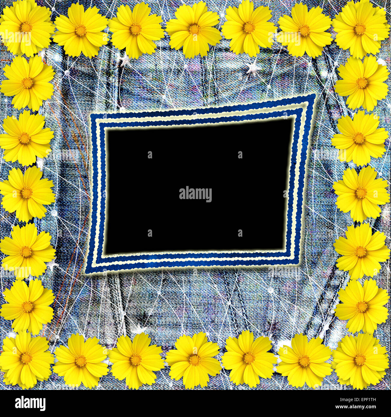 Alte Ansichtskarte mit schönen gelben Blüten auf Bluejeans Hintergrund Stockfoto