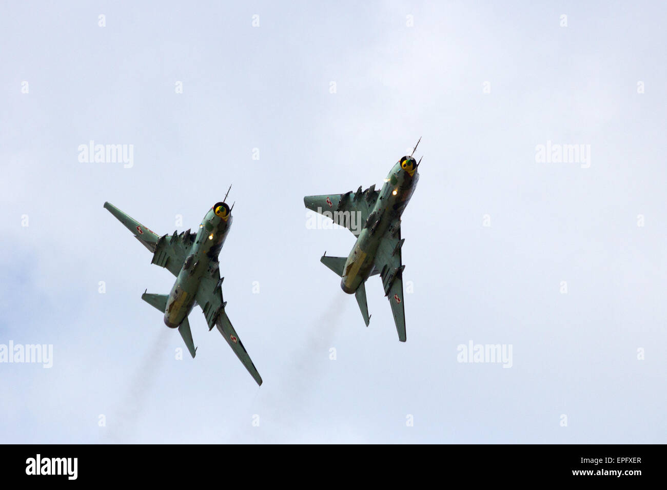 Polnische Sukhoi Su-22 Bomber Flugzeuge Vorbeiflug. Stockfoto