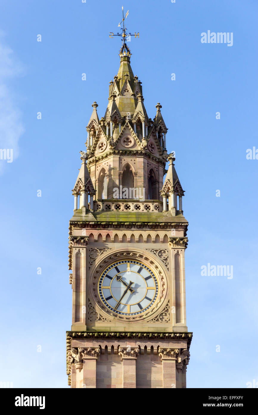 Belfast Uhrturm. Prinz Albert Memorial Clock am Queen Square in Belfast, Nordirland Stockfoto