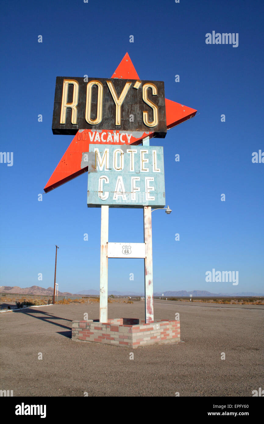 Legendäre aufgegeben Roys Motel und Cafe auf der historischen Highway Route 66. Stockfoto