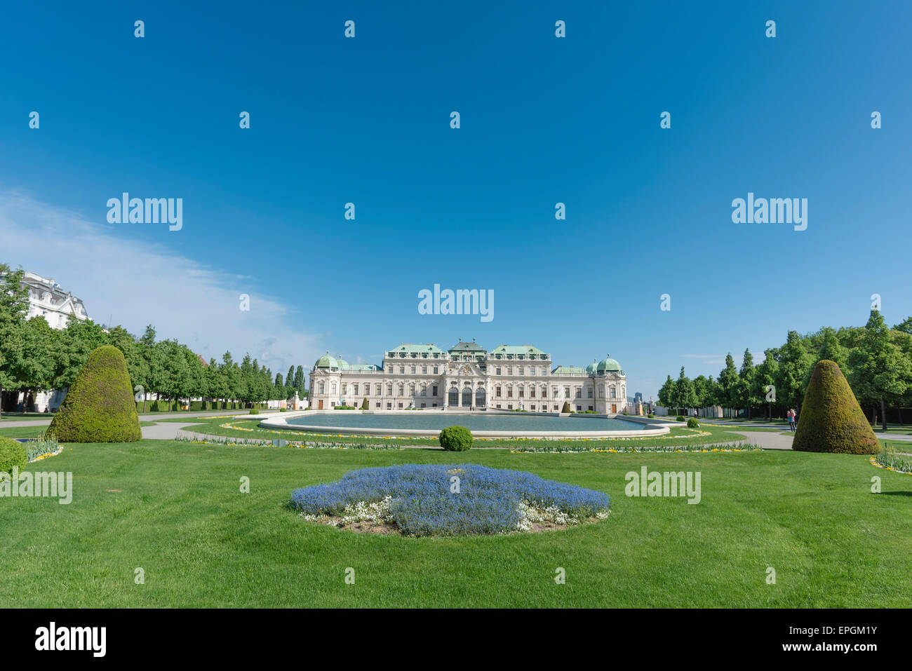 Wien Schloss Belvedere, mit Blick auf die südliche Fassade und Garten des barocken Schloss Belvedere, Wien, Wien, Österreich. Stockfoto