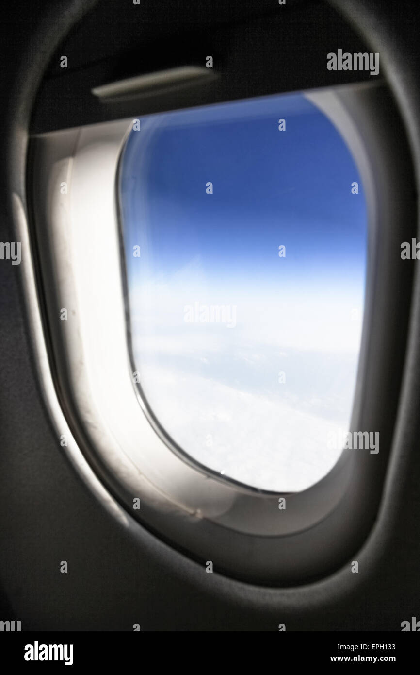 Flugzeugfenster Stockfoto