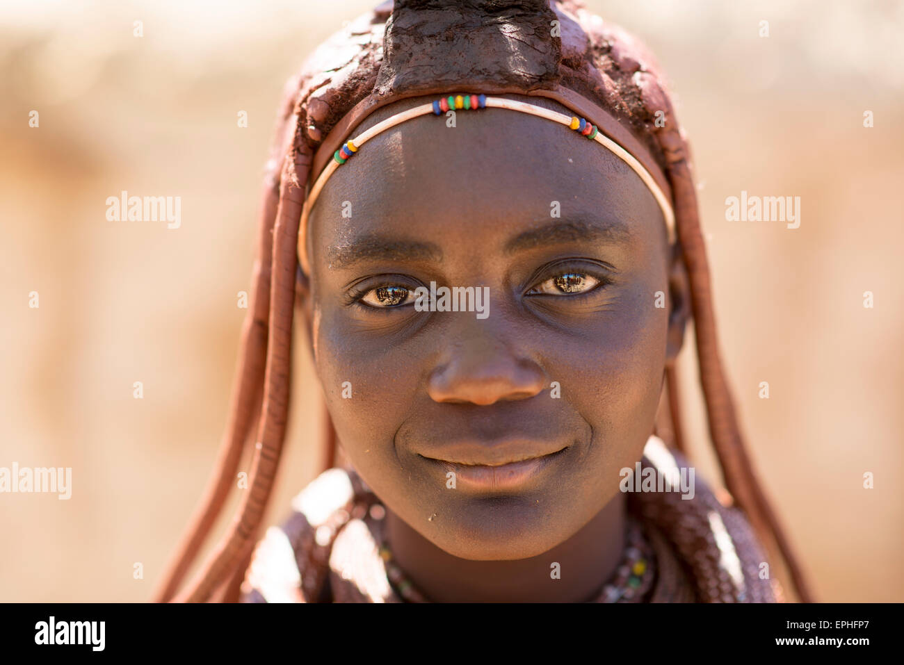 Afrika, Namibia. Himba Dorf. Nahaufnahme der einheimische Frau. Stockfoto