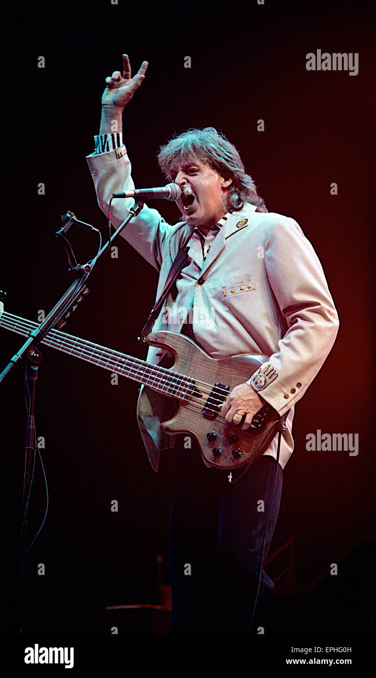 Paul McCartney an Robert F. Kennedy Fußballstadion in Washington DC. 4. Juli 1990. Stockfoto