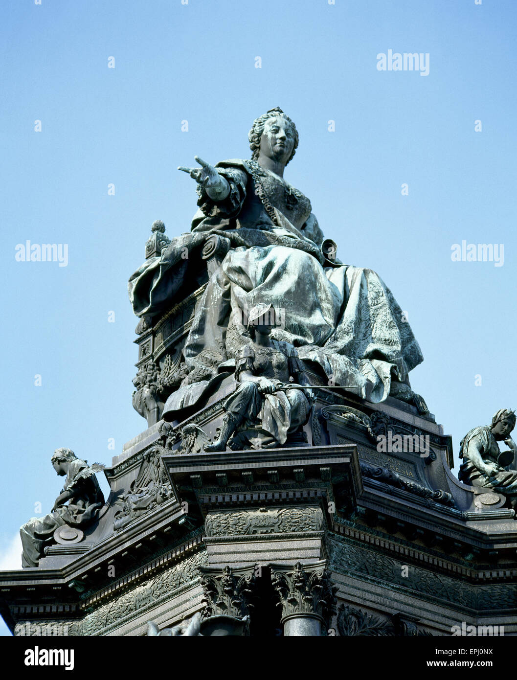 Maria Theresia (1717-1780). Kaiserin des Heiligen Römischen Reiches. Die Statue der Maria Theresia-Denkmal. Vom deutschen Bildhauer Kaspar von Zumbusch, 1888.  Wien. Österreich. Stockfoto