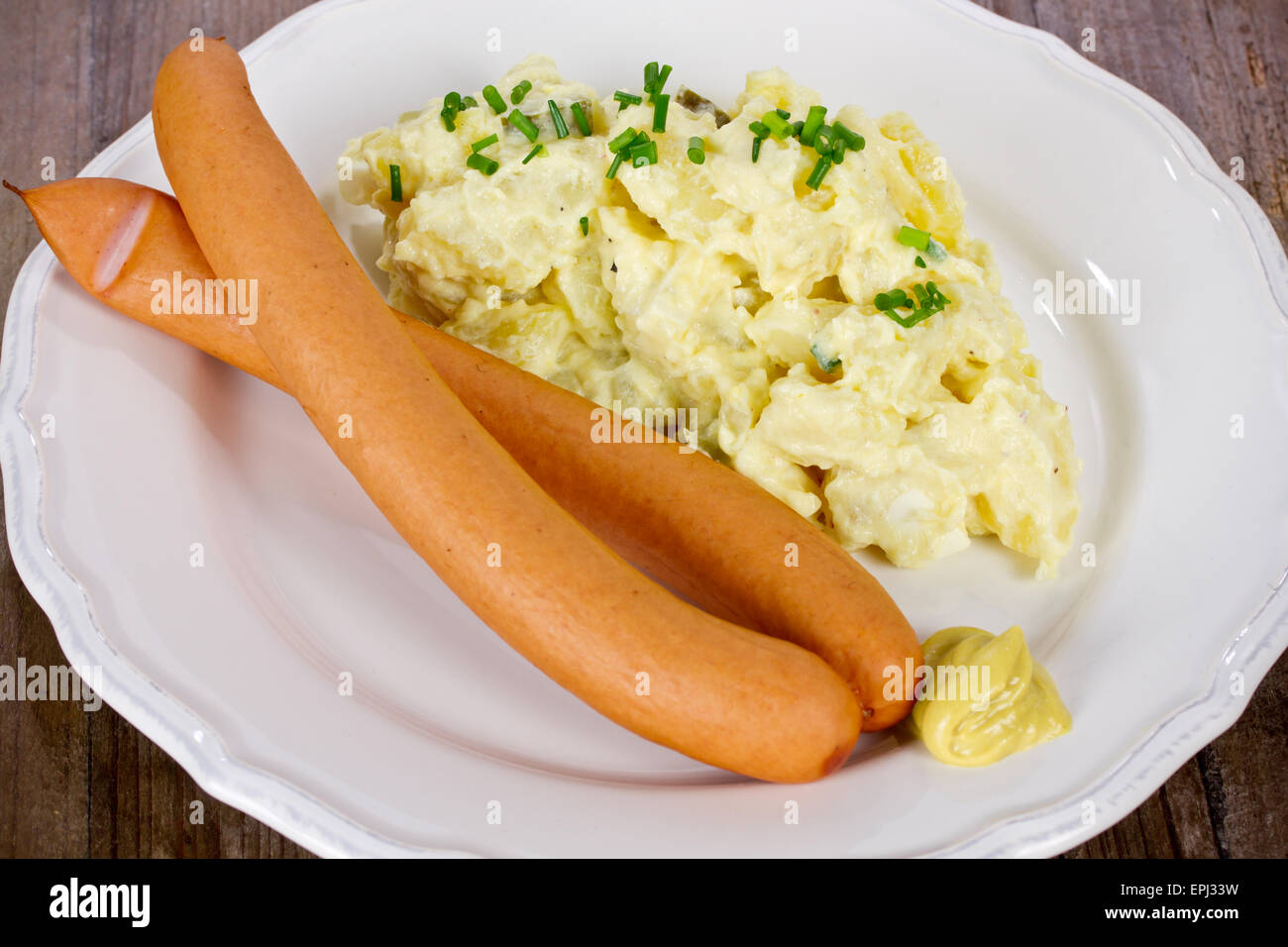 Kartoffelsalat und wiener Stockfotografie - Alamy