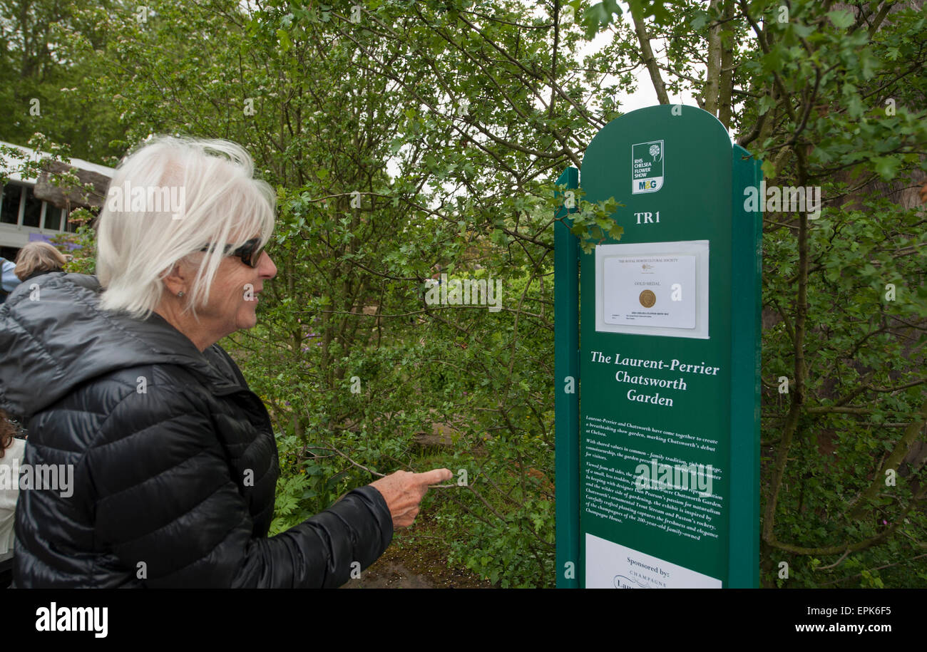 2015 RHS Chelsea Flower Show Eröffnungstag, Royal Hospital Chelsea, London, UK. 19. Mai 2015. Laurent-Perrier Chatsworth Garten entworfen von Dan Pearson, Goldmedaille Stand und Best In Show Gewinner. Bildnachweis: Malcolm Park Leitartikel/Alamy Live-Nachrichten Stockfoto