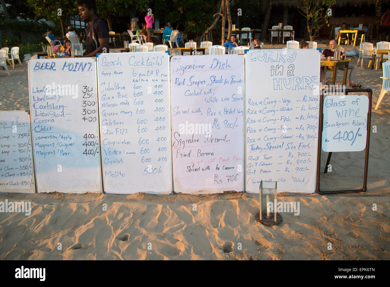 Speisekarten für Strand-Bar Restaurant, Mirissa, Sri Lanka, Asien Stockfoto