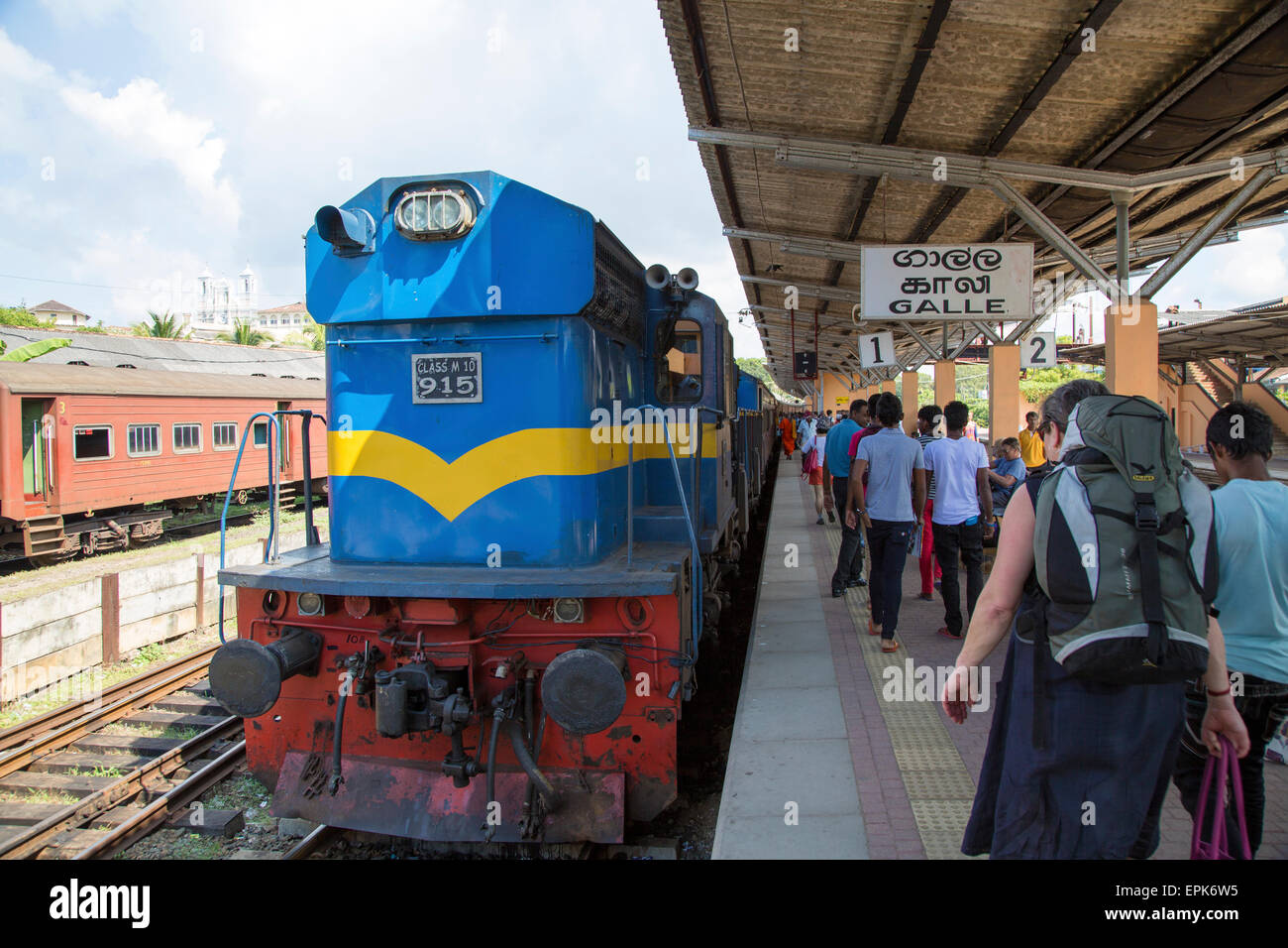 Plattform und Zug Railway Station, Galle, Sri Lanka, Asien Stockfoto