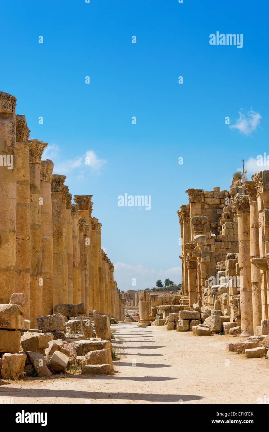 Die Cardo Maximus-Straße in Jerash Ruinen Jordan Stockfoto