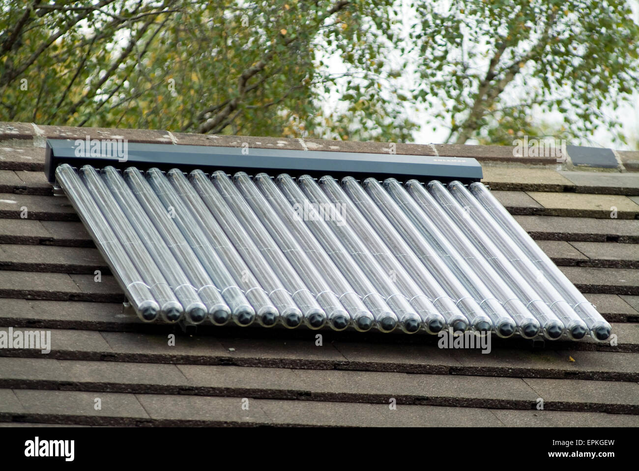 Vakuum Thermische Solaranlagen Heizung auf dem Dach Stockfoto