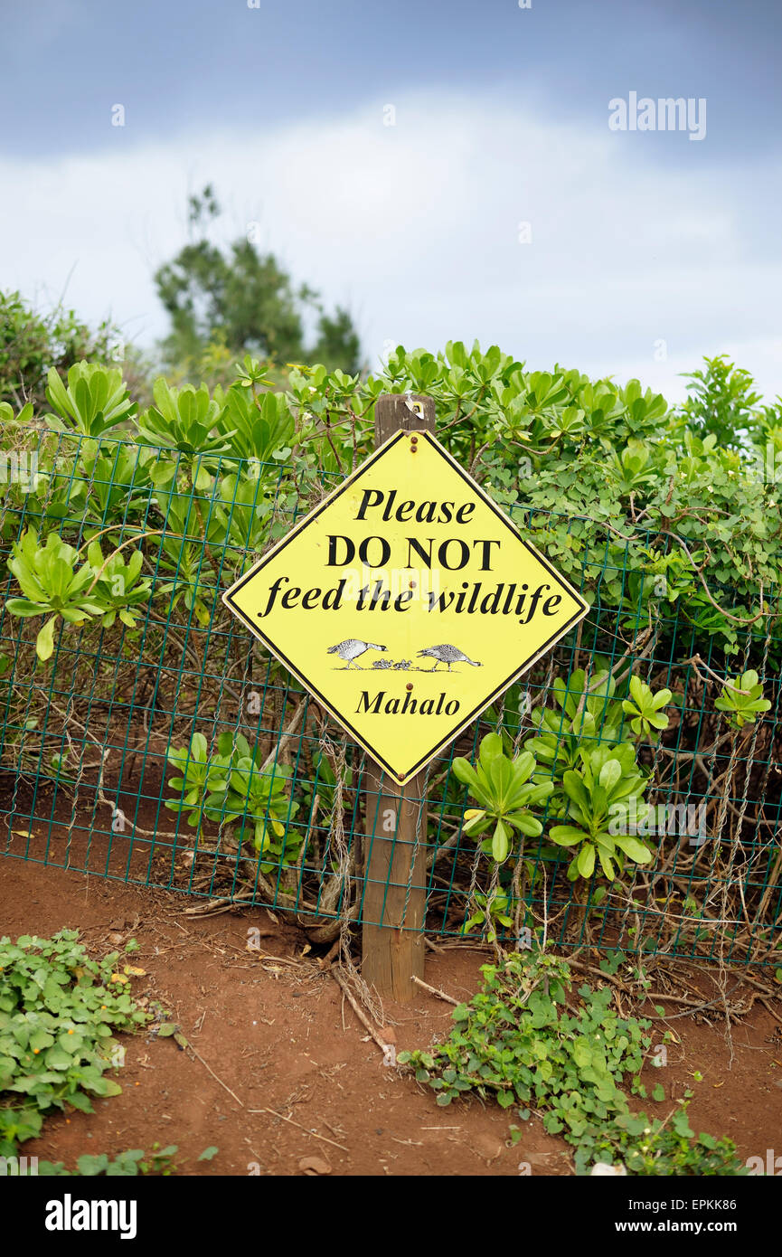 USA, Hawaii, Warnschild, füttern nicht, die Tier-und Pflanzenwelt, Kilauea Point National Wildlife Refuge Stockfoto