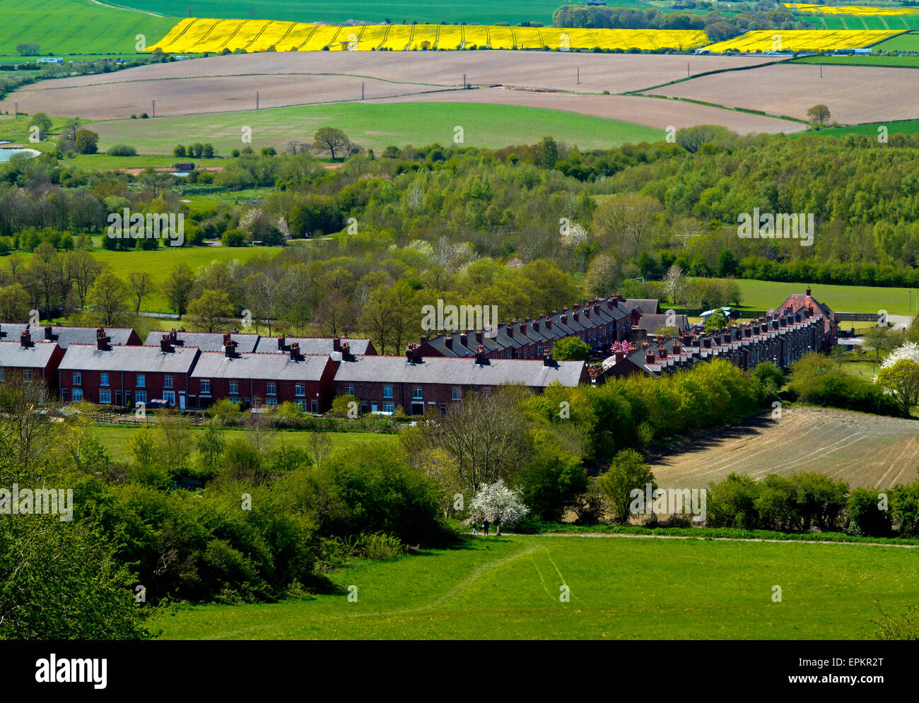 Blick hinunter auf Häuser in Bolsover ehemalige Bergbaustadt in North East Derbyshire England UK Stockfoto