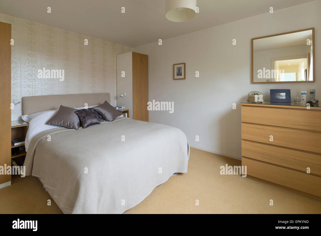 Schlafzimmer mit Doppelbett, Nottingham, England, UK. Stockfoto