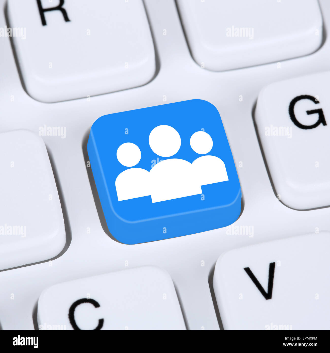 Internet Konzept sozialer Medien oder Netzwerk Online-Freundschaft auf Computer-Tastatur Stockfoto