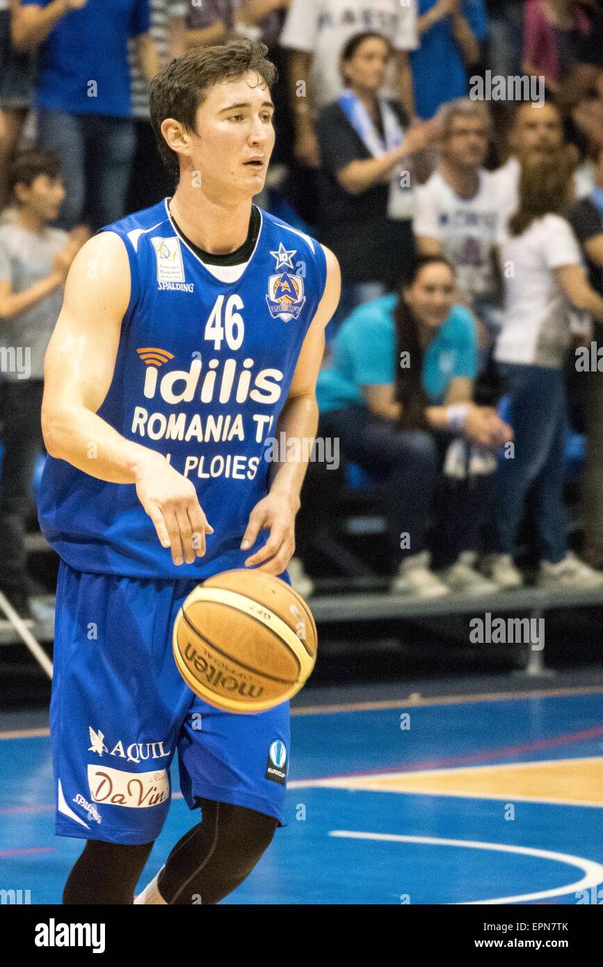 Sala Sporturilor Olimpia, Ploiesti, Ploiesti, Rumänien ROU. 19. Mai 2015. Stefan Pott Nr. 46 von CSU Ploiesti in Aktion während der Herren Basketball League Finals Spiel zwischen CSU Asesoft Ploiesti ROU und BC Mures Targu Mures ROU bei Sala Sporturilor Olimpia, Ploiesti, Ploiesti, Rumänien ROU. Foto: Catalin Soare © Csm/Alamy Live-Nachrichten Stockfoto