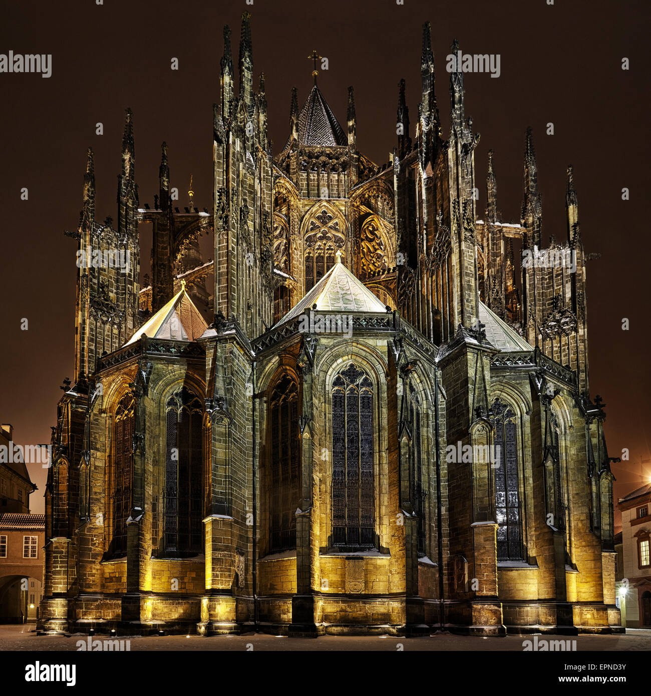 St. Vitus Cathedral in der Nacht in Prag Stockfoto