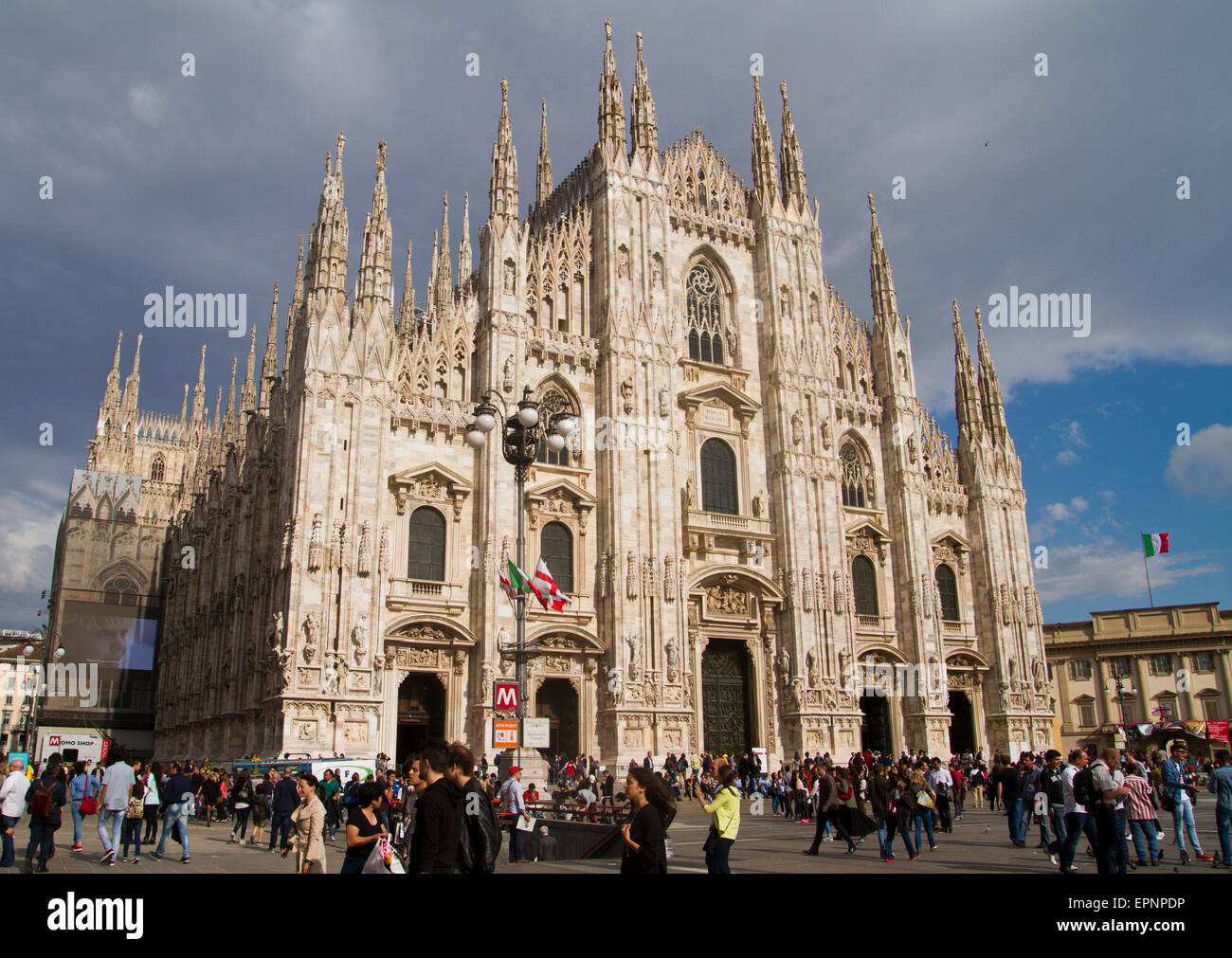 Der Duomo in Mailand an einem stürmischen Tag Stockfoto