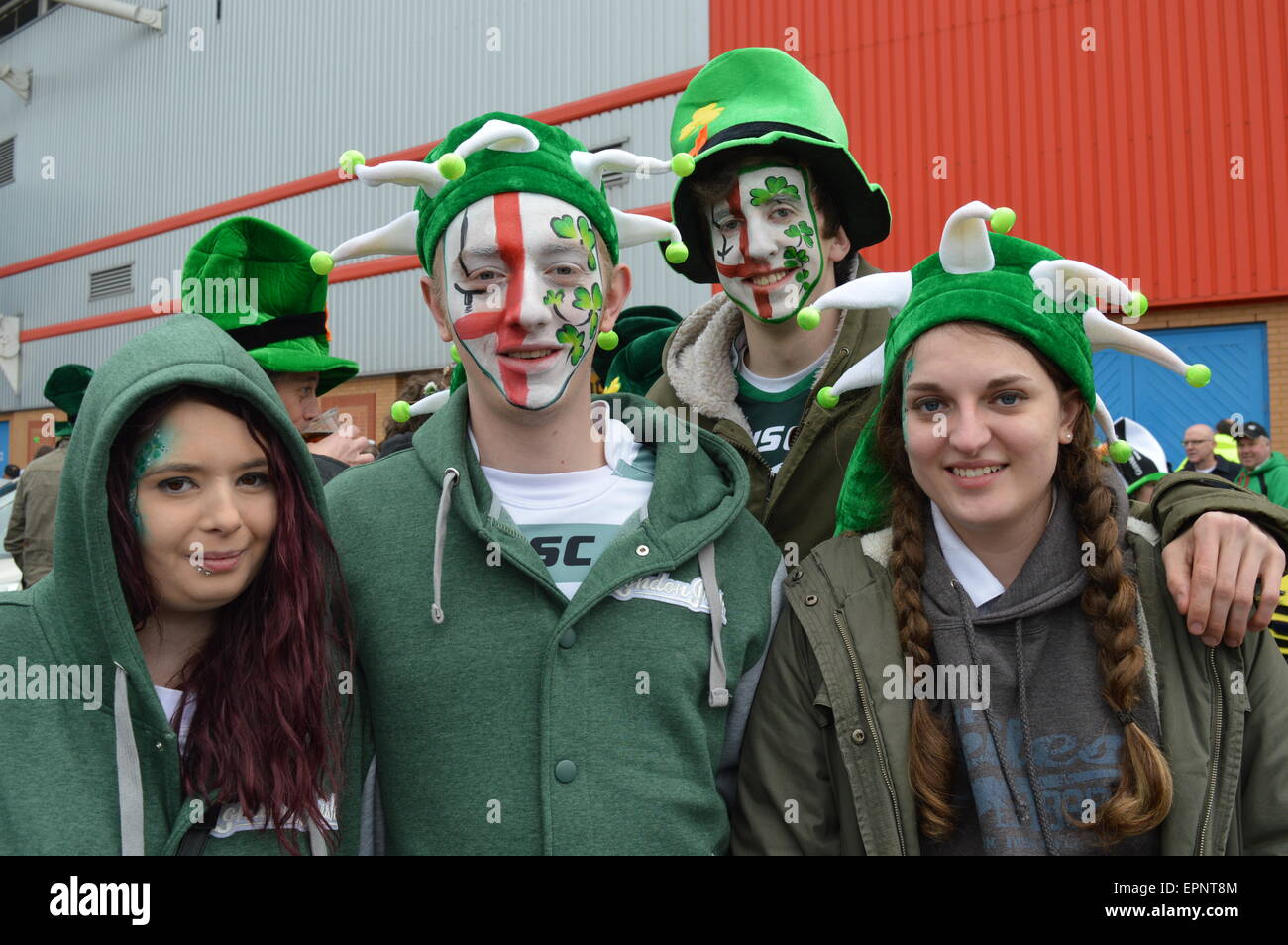 London Irish Rugby-fans Stockfoto