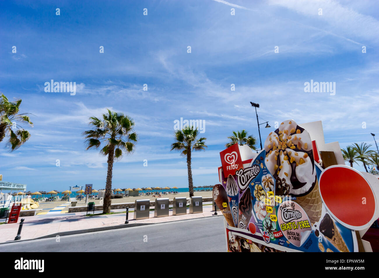 Ein Zeichen Werbung Frigo Eis in einem sonnigen Urlaubsort Stockfoto