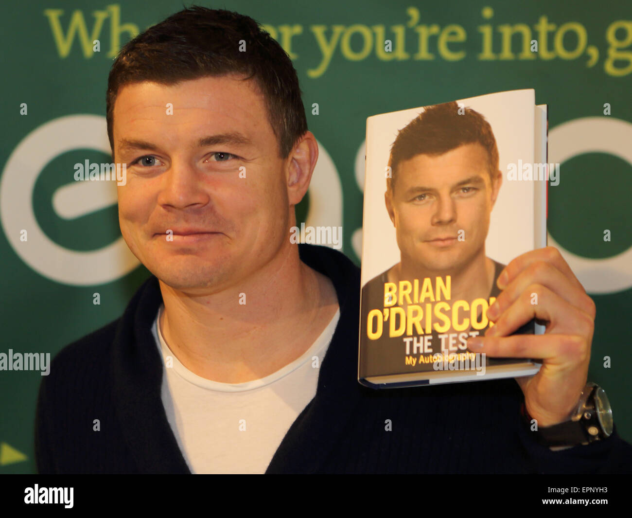 Ehemaliger irischer Rugby-Spieler Brian O'Driscoll unterschreibt Kopien seiner Autobiographie "The Test" am ründe Featuring: Brian O' Driscoll wo: London, Vereinigtes Königreich bei: 15. November 2014 Credit: WENN.com Stockfoto