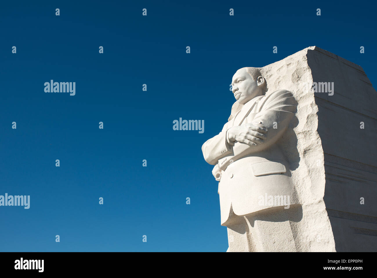 WASHINGTON DC, USA - Die zentrale Statue im Herzen der Gedenkstätte, geformt durch Lei Ellen Orth. Das im Jahr 2011 eröffnete das Martin Luther King Jr. Memorial liegt am Ufer des Tidal Basin in Washington DC und erinnert an die civil rights Leader. Stockfoto