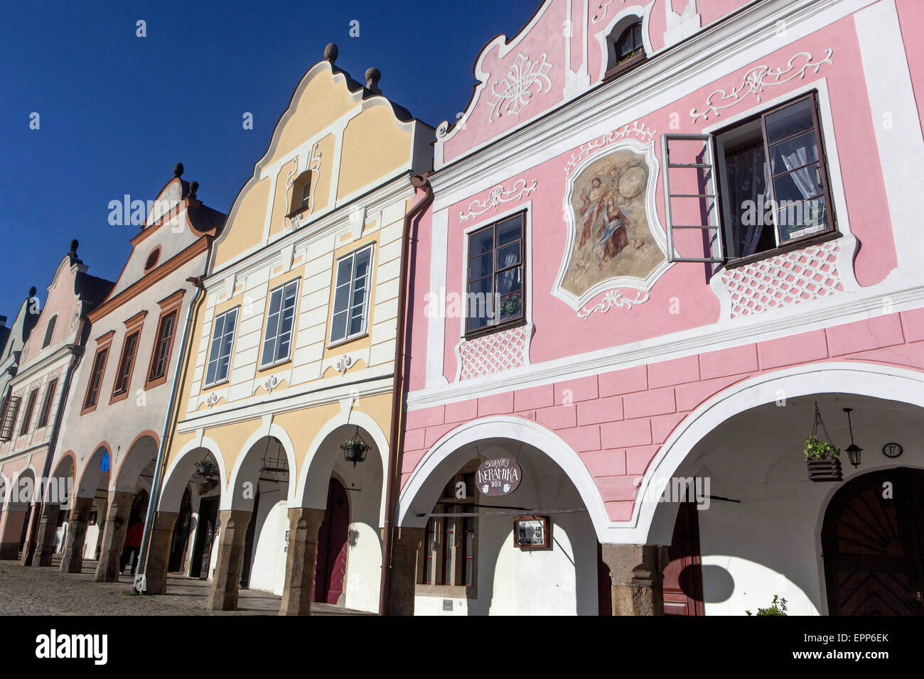 Telc Tschechische Republik Bunte Barockhäuser auf dem Platz Stockfoto