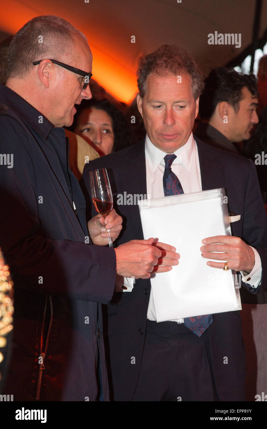 London, UK. 20. Mai 2015. Im Bild: David Armstrong-Jones, Viscount Linley, auch bekannt als David Linley Attens die Eröffnung der Foto-Londoner Kunstmesse von Boris Johnson im Somerset House. Die Messe ist vom 21. bis 24. Mai 2015 für die Öffentlichkeit geöffnet. Als die größte und wichtigste neue Fotografie Messe jemals in London inszenierte gefeiert. Es vereint mehr als 70 Galerien und bietet Vorträge, Vorführungen und Darbietungen. Stockfoto