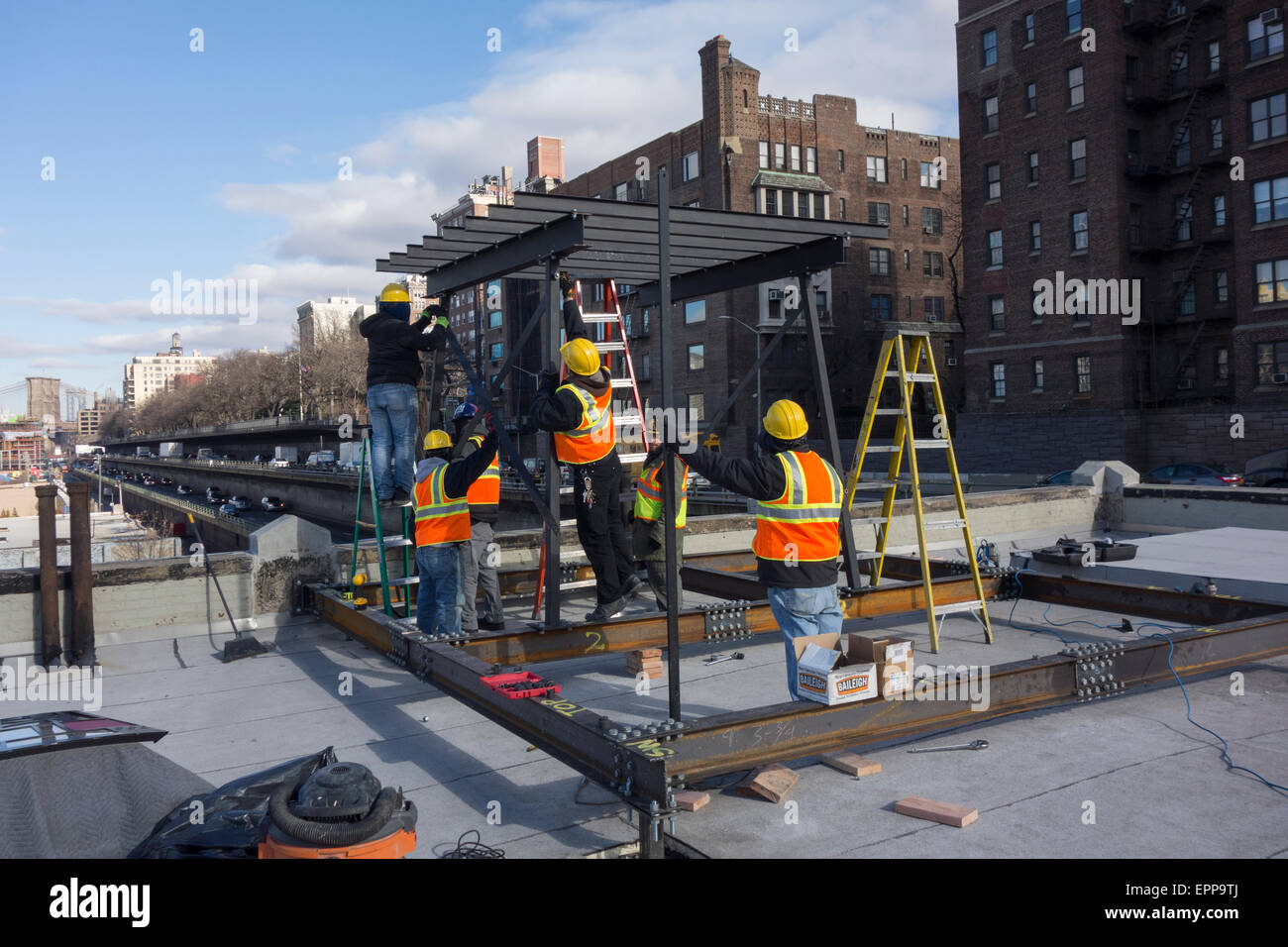 Wasserturm drei Skulptur Tom Fruin Brooklyn NY Stockfoto