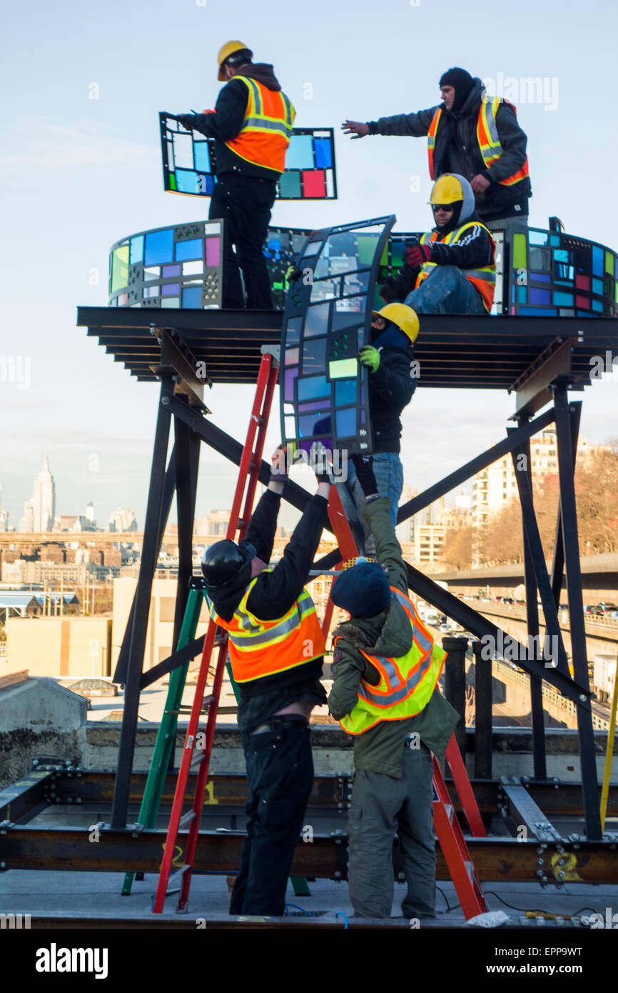 Wasserturm drei Skulptur Tom Fruin Brooklyn NY Stockfoto