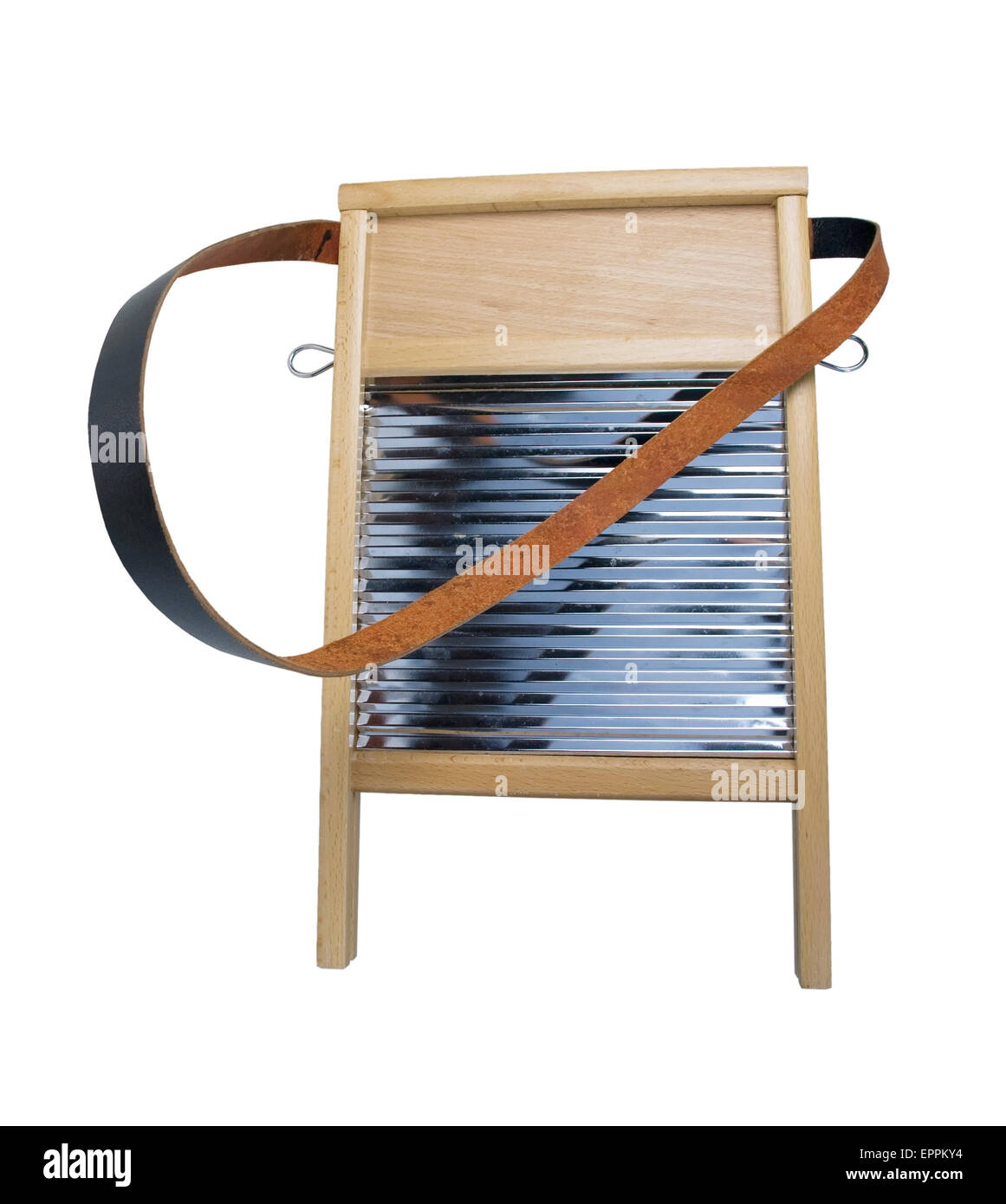 Retro-Holz und Metall Waschbrett mit Lederband zum Waschen der Kleidung - Pfad enthalten Stockfoto