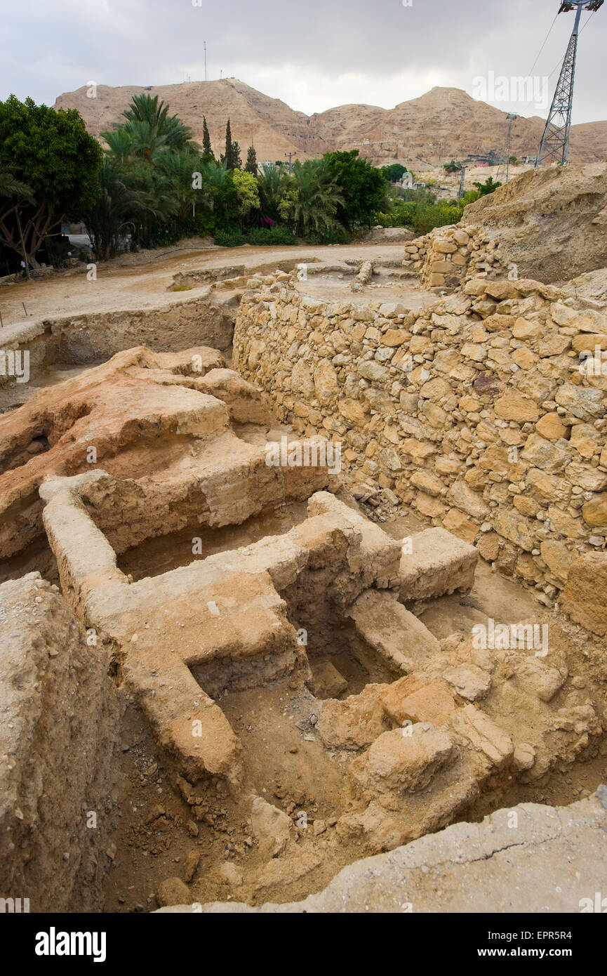 Alte Ruinen und Überreste in Tell es-Sultan besser bekannt als die älteste Stadt der Welt, mit dem Berg der Versuchung auf th Jericho Stockfoto