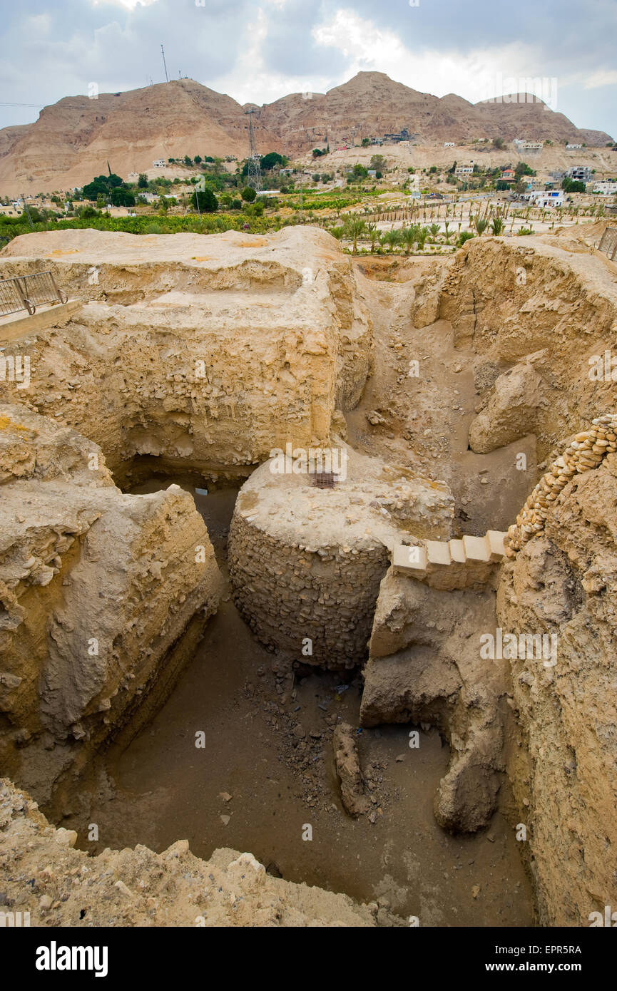 Alte Ruinen und Überreste in Tell es-Sultan besser bekannt als die älteste Stadt der Welt Jericho. Die Halterung der Verführung auf der Rückseite Stockfoto