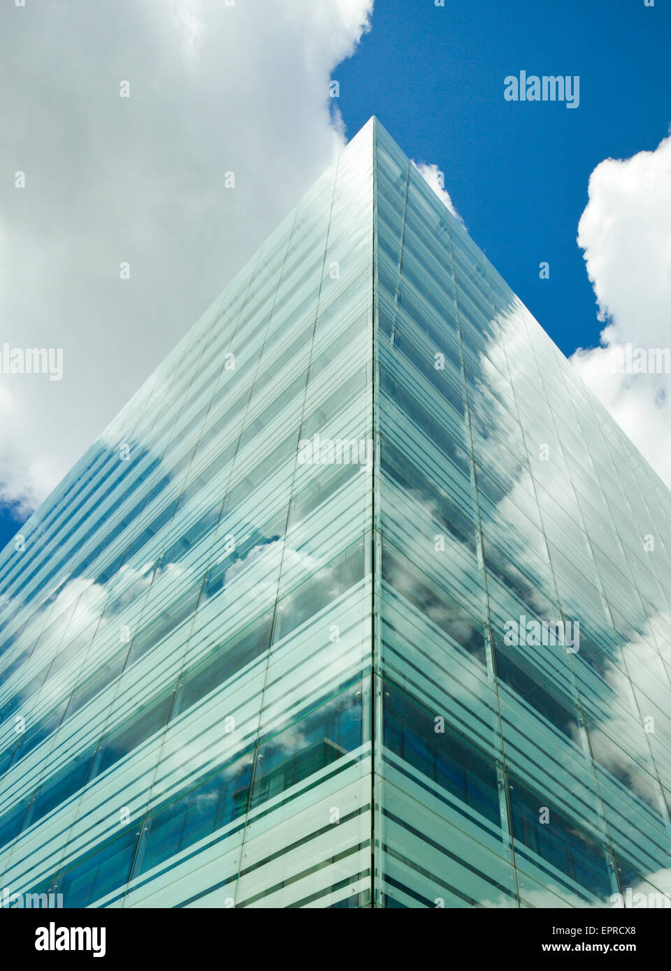 Glas-Wolkenkratzer. Stockfoto