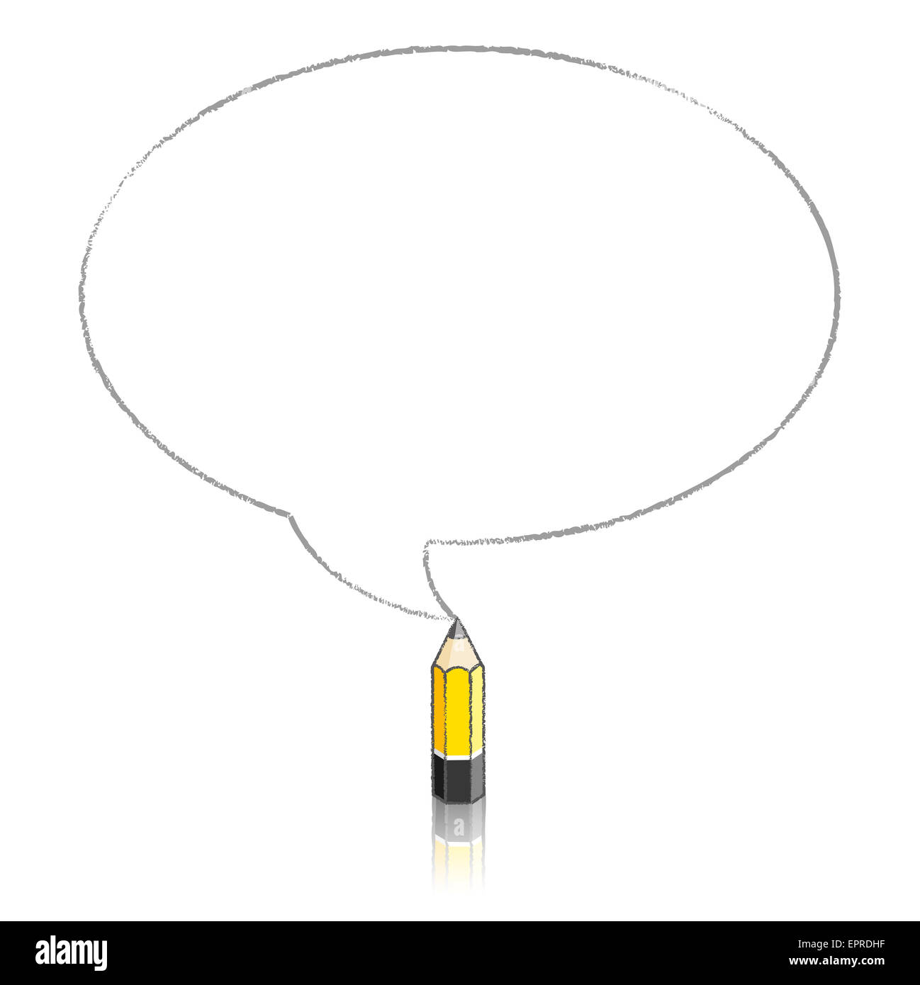 Gelbe Bleistift mit Reflexion Zeichnung Oval Sprechblase auf weißem Hintergrund Stockfoto