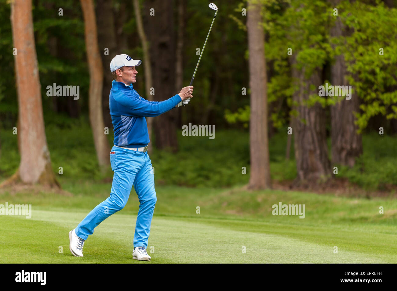 London, UK. 20. Mai 2015.  Teddy Sheringham, Ex-Tottenham Hotspurs und England Fußballer auf dem Fairway während der BMW PGA Championship 2015 pro-am im Wentworth Club, Surrey. Bildnachweis: Stephen Chung / Alamy Live News Stockfoto