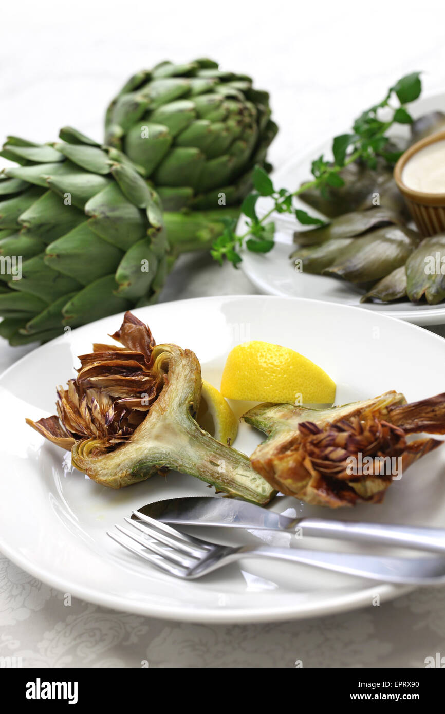 frittierte Artischocken, römische, jüdische Küche, Carciofi Alla giudia Stockfoto